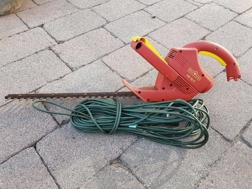 Heggenschaar Wolf 400 Watt met verlengsnoer, Ophalen of Verzenden, Zo goed als nieuw, Elektrisch, Wolf