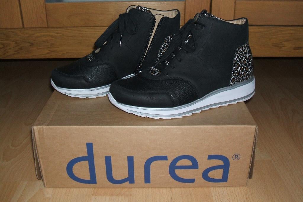 Bijna NIEUWE Durea halfhoge schoenen maat 5 = 38, Durea, Zwart, Ophalen of Verzenden, Sneakers of Gympen