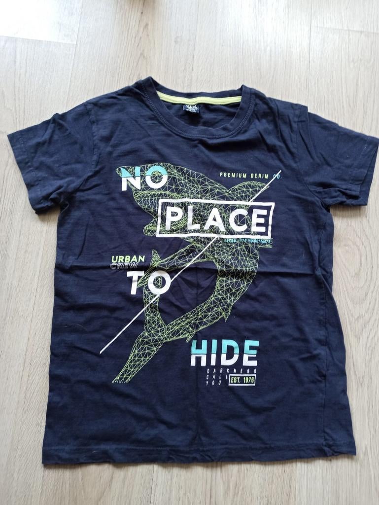 Stoer YFK T-shirt met haaienprint - Maat 146, Gebruikt, YFK, Ophalen of Verzenden, Shirt of Longsleeve