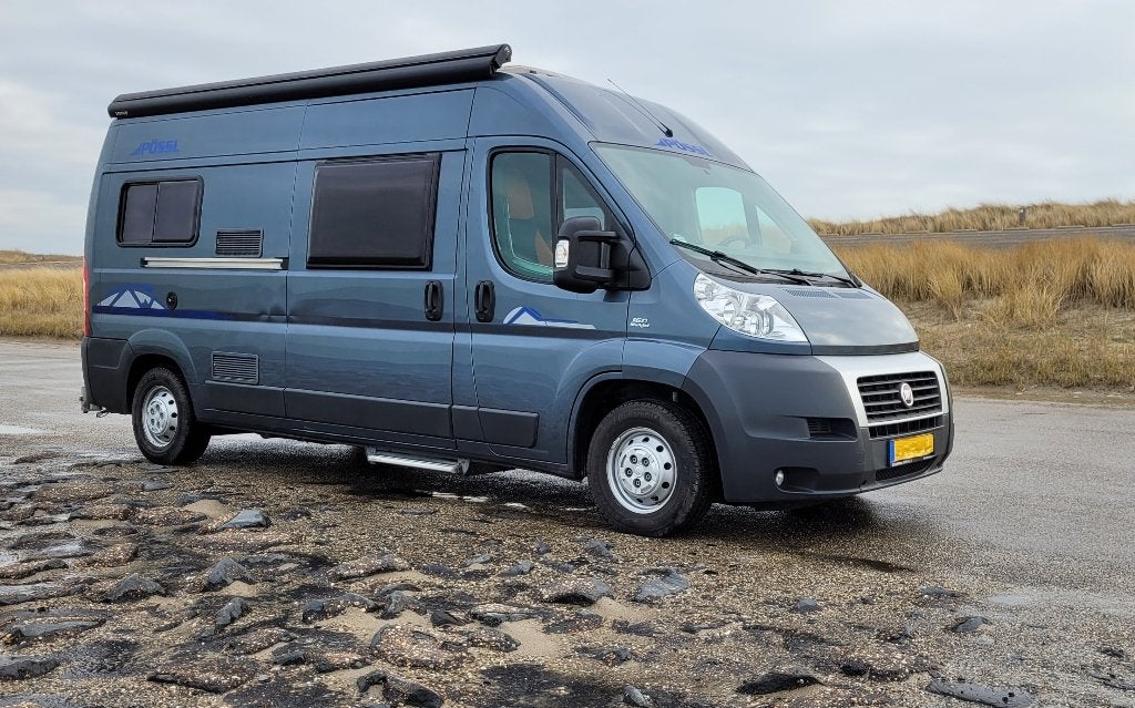 Buscamper | Automaat | Weinig km  |  Pössl, Caravans en Kamperen, Campers, Automaat, Luifel, Fiat, Pössl