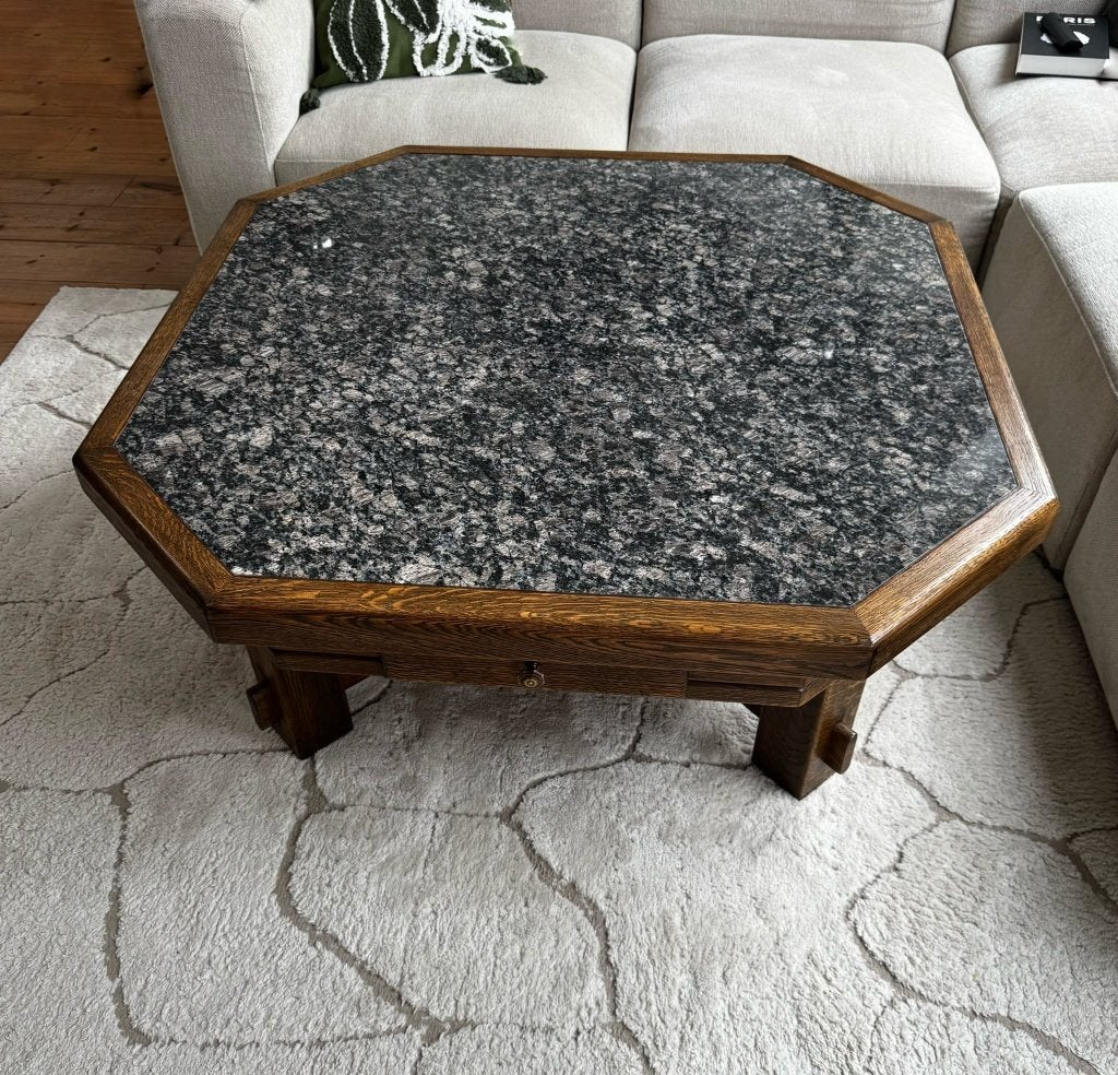 Eikenhouten salontafel met natuursteen graniet blad 4 lades, Klassiek, chique, landelijk, Ophalen of Verzenden, Zo goed als nieuw