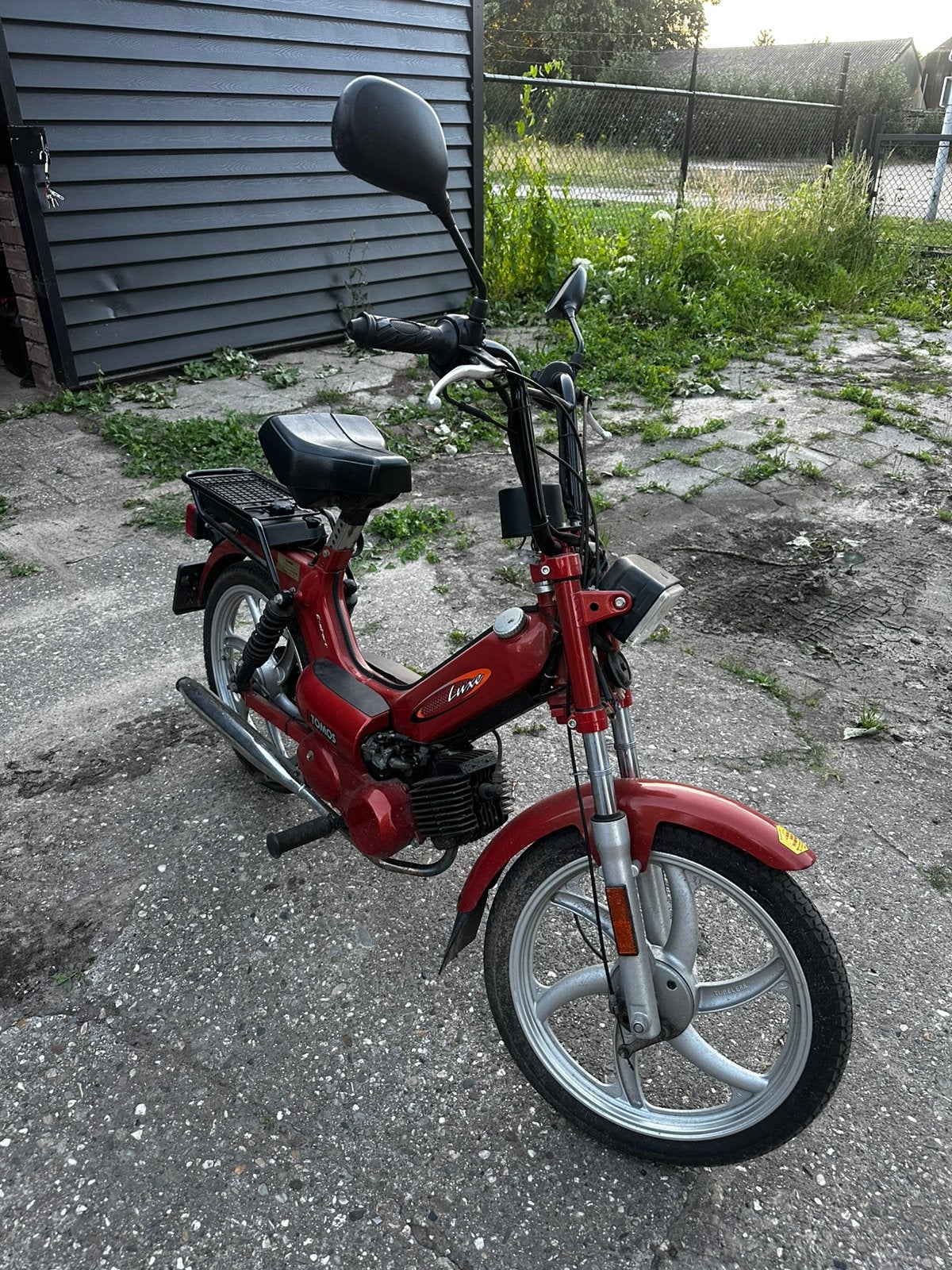 Tomos snor 3000km, Fietsen en Brommers, Brommers | Tomos, Ophalen, Zo goed als nieuw, Overige modellen