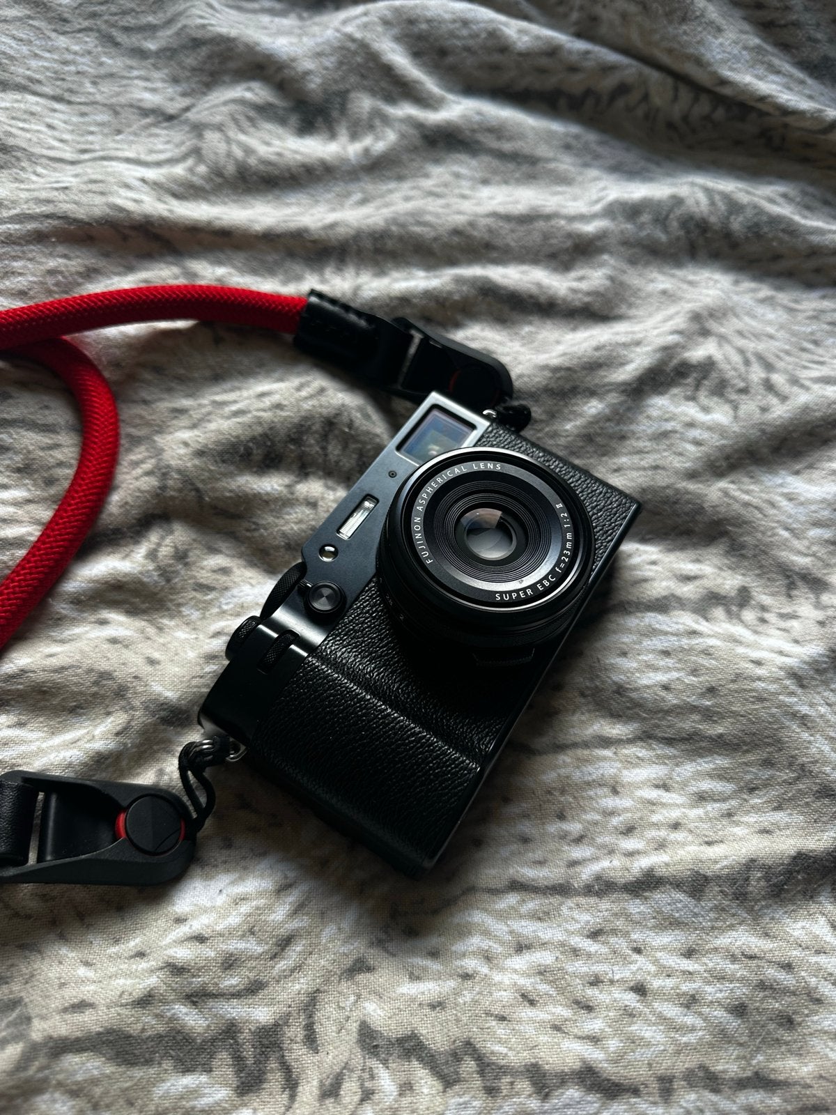Fujifilm X100VI Zwart - 11000 clicks - Met originele doos, Audio, Tv en Foto, Fotocamera's Digitaal, Ophalen, Zo goed als nieuw