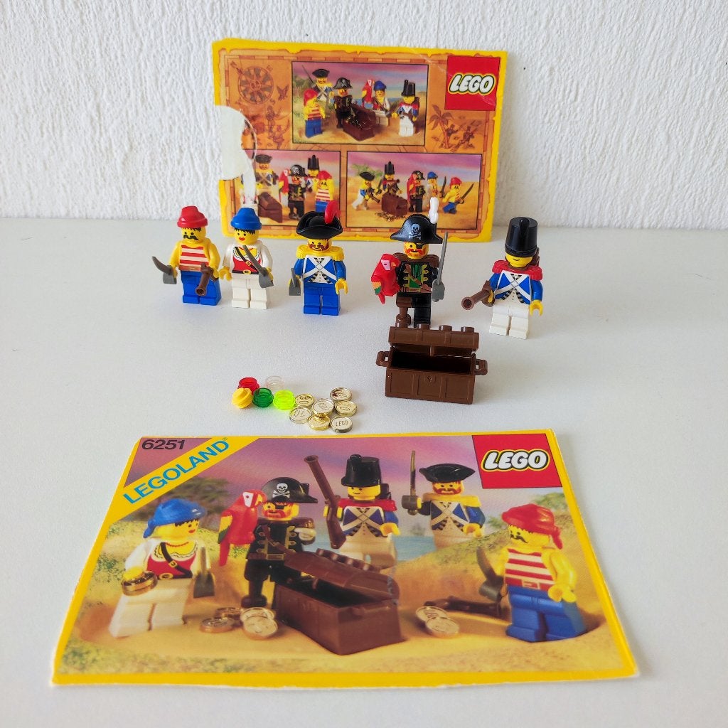 Lego 6251 - Pirate Minifig's, Kinderen en Baby's, Speelgoed | Duplo en Lego, Overige thema's, Lego, Ophalen of Verzenden, Zo goed als nieuw