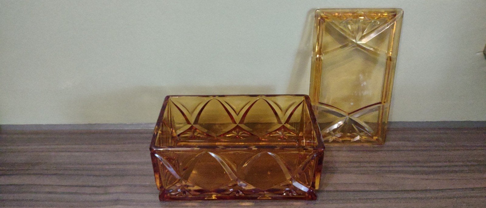Retro glazen box vintage antiek amber
18x11x8,5 cm
LxBxH
Ret, Ophalen of Verzenden