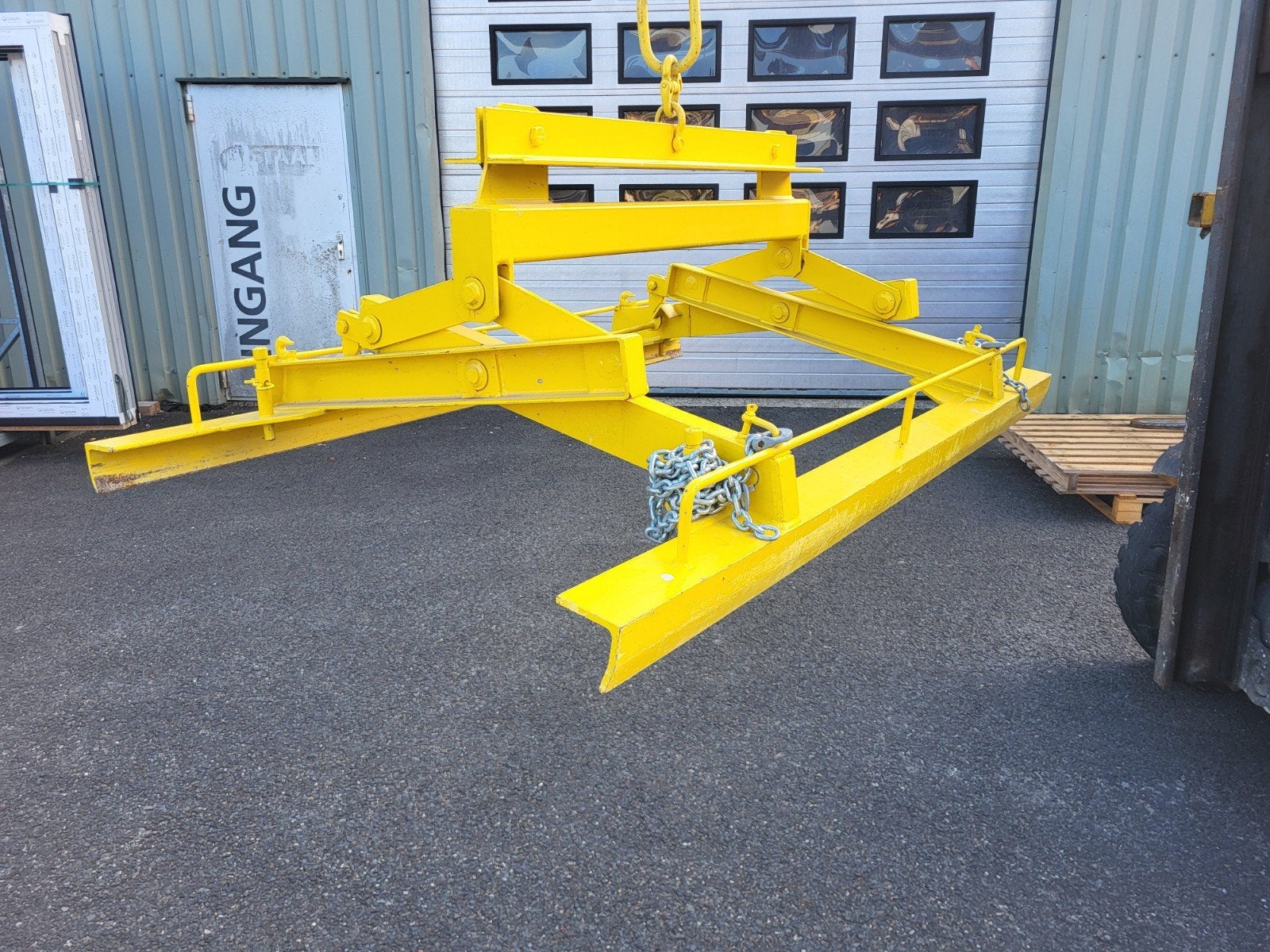 Vloerplatenklem 4000 KG, Ophalen