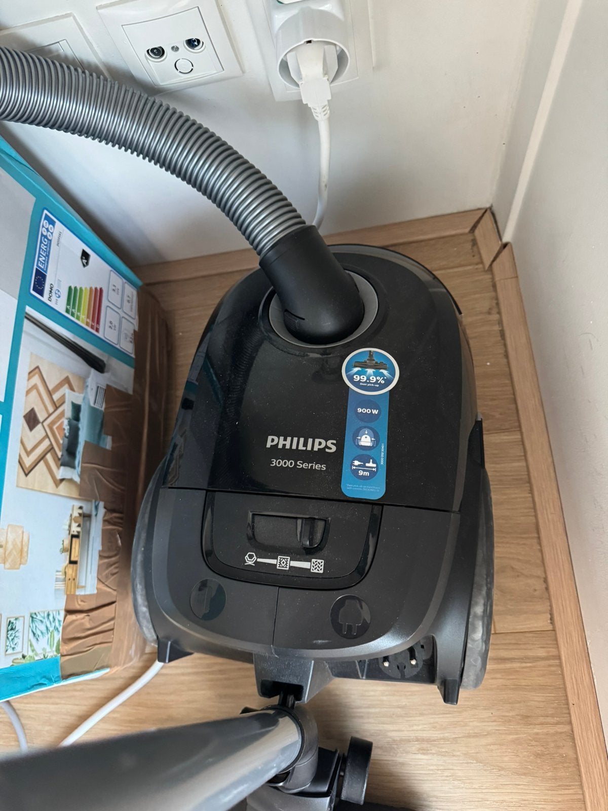 Stofzuiger / vacuum cleaner, Ophalen, Zo goed als nieuw
