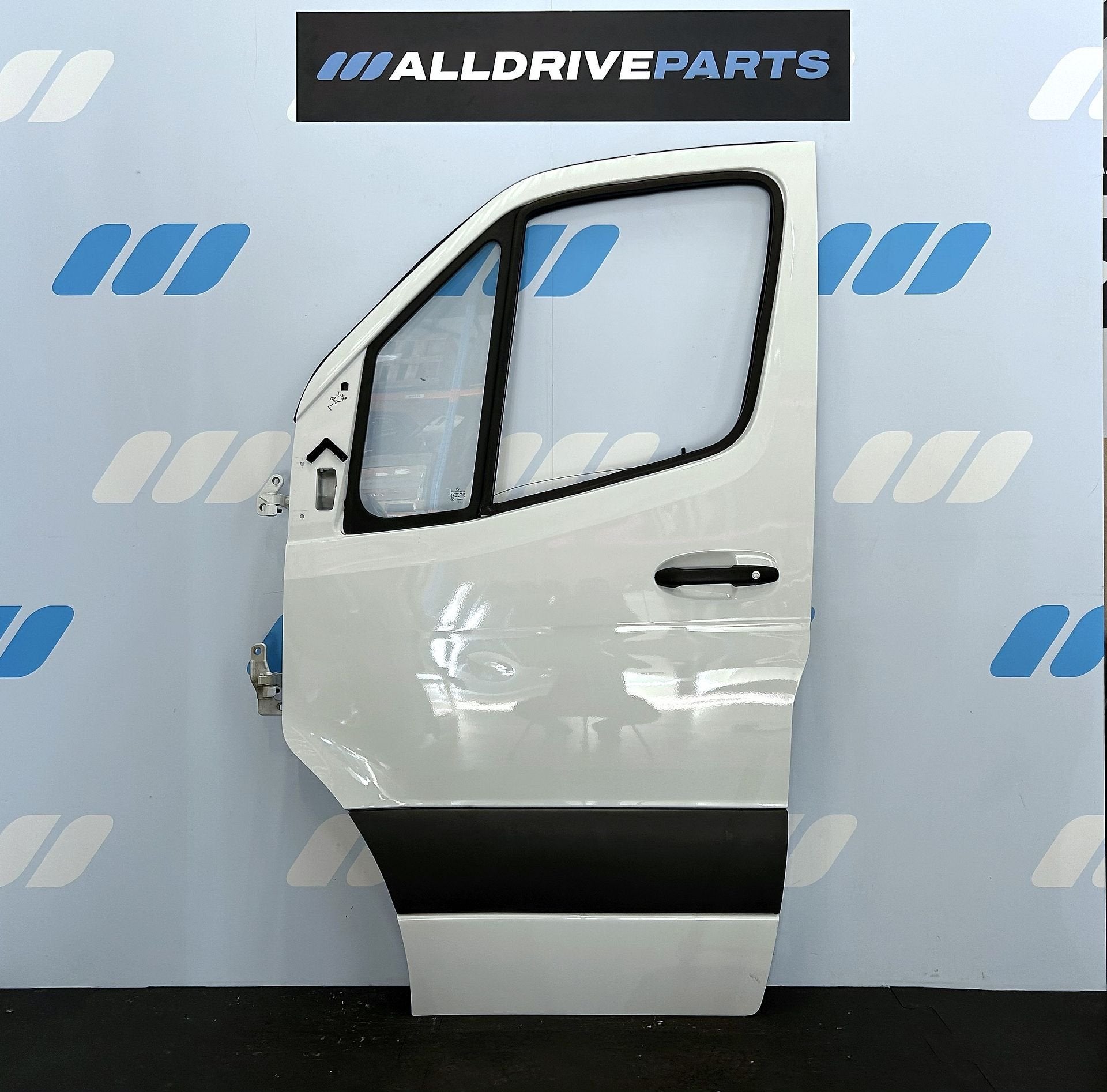 Mercedes Sprinter W907 voorportier links wit A9107202400, Auto-onderdelen, Gebruikt, -, Deur, -