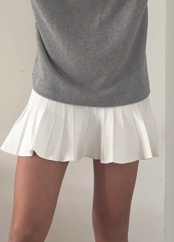 White Pleated Skirt – Zara – Size S – €29.90, Verzenden, Wit, Nieuw, Maat 36 (S)