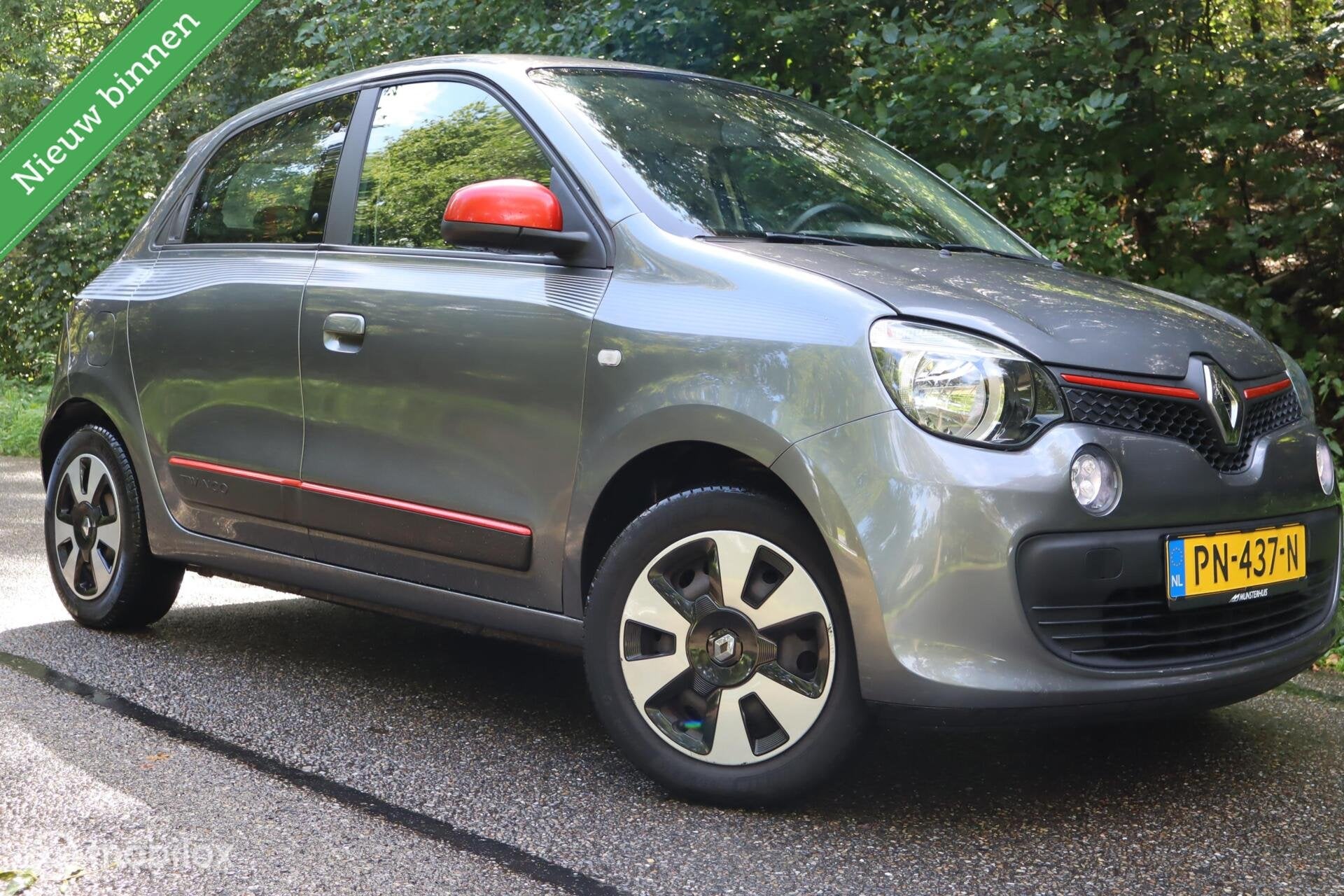 Renault Twingo 1.0 SCe Collection / NAP / Nieuwe APK, Auto's, Gebruikt, Euro 6, 840 kg, 4 stoelen