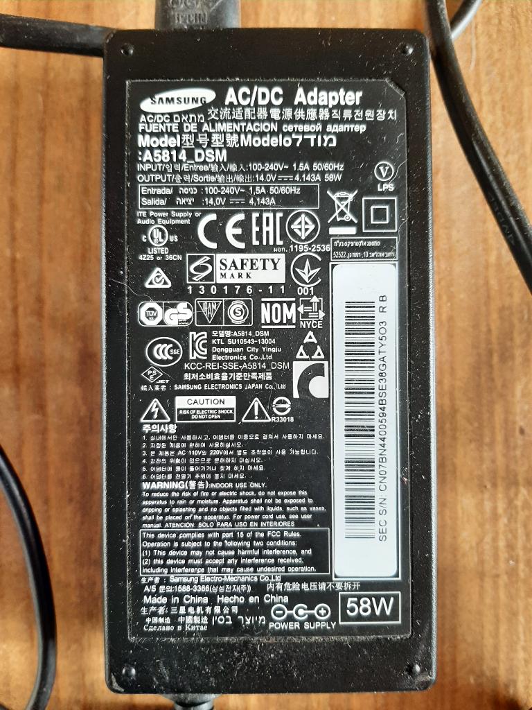 Samsung laptop voeding, Computers en Software, Ophalen of Verzenden, Gebruikt, Samsung