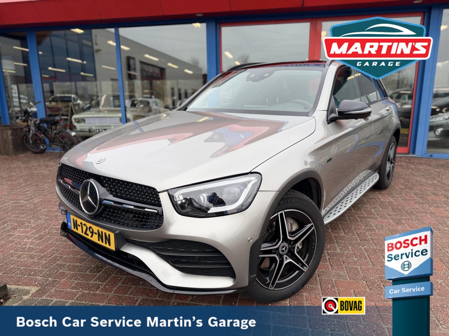 Mercedes-Benz GLC 300e 4MATIC BOMVOLLE UITVOERING! LEES ADVE, Auto's, Automaat, 14 kWh, Gebruikt, Euro 6