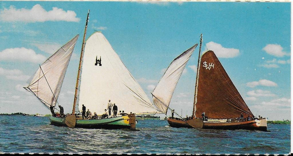 Sus1006 Ongelopen ansichtkaart skutsjesilen friesland, Ophalen of Verzenden, 1960 tot 1980, Ongelopen, Friesland