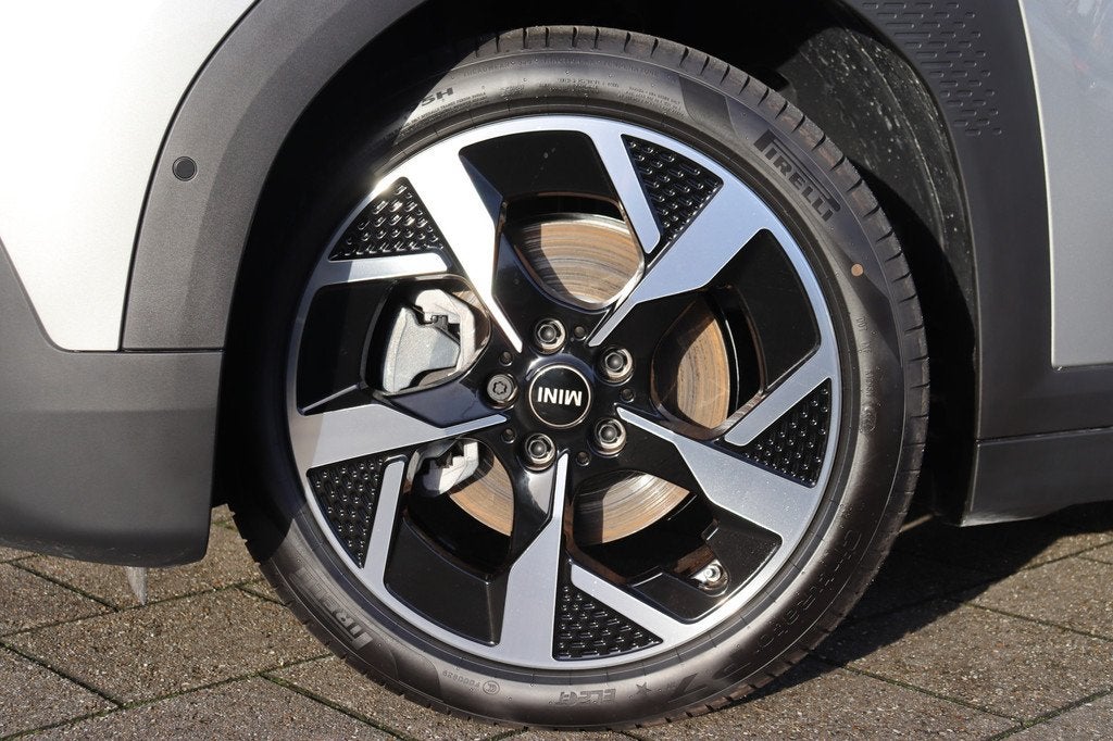 MINI Aceman E / Classic / Pakket S / 18 inch Slide Spoke 2-t, Auto's, Mini, Stof, Zwart, Aceman, Nieuw