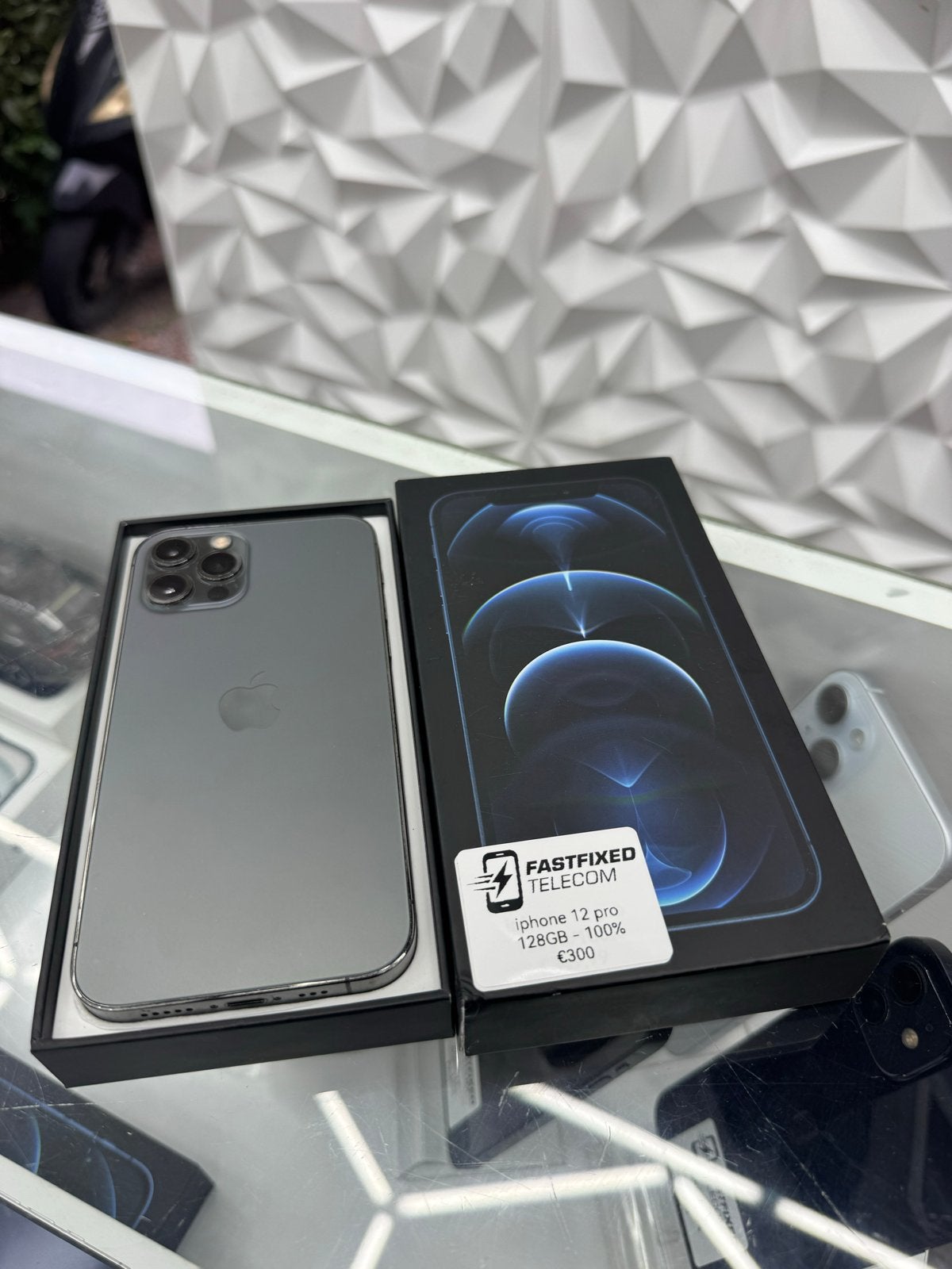 Foto 17 van Diverse iPhones met 1 jaar garantie - Verschillende modellen