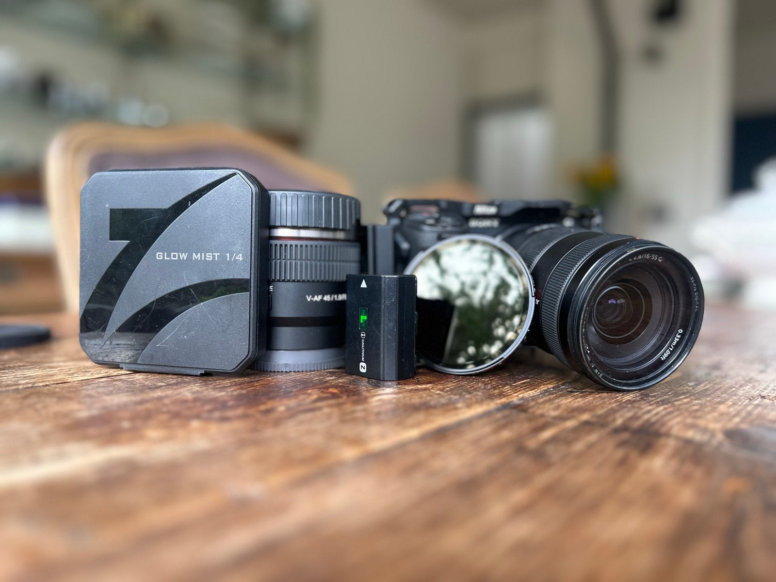 Complete Sony a6700 Videografie Set - lose verkoop overleg, Zo goed als nieuw, Accu, Sony, Systeemcamera