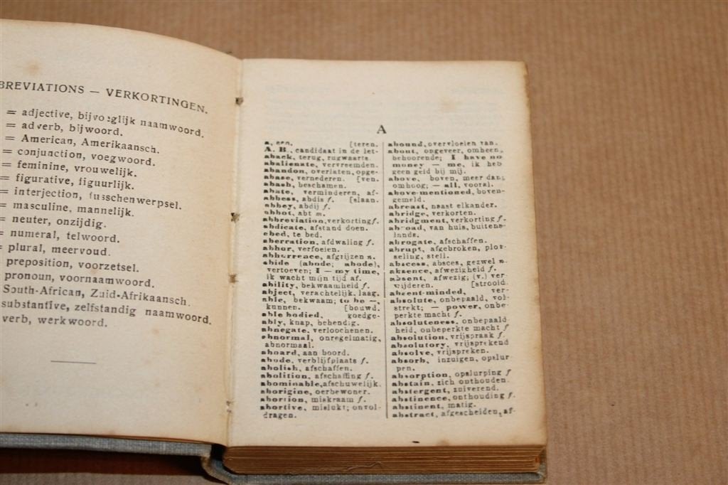 Van Goor\'s Miniatuur Woordenboek — Engels 1927 Antiek, Boeken, Woordenboeken, Ophalen of Verzenden, Gelezen, Van Dale, Engels