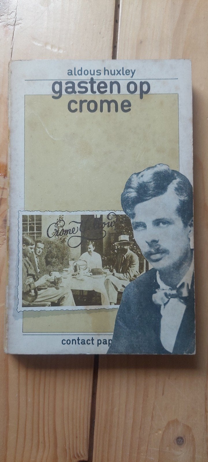 Gasten op Crome - Aldous Huxley (Contact Paperback), Ophalen of Verzenden, Gelezen, Aldous Huxley, Nederland