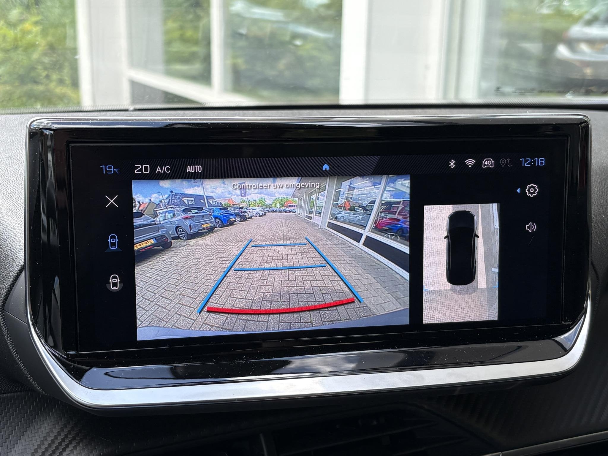 Foto 11 van Peugeot 2008 1.2T 100pk Allure | Achteruitrijcamera | Naviga
