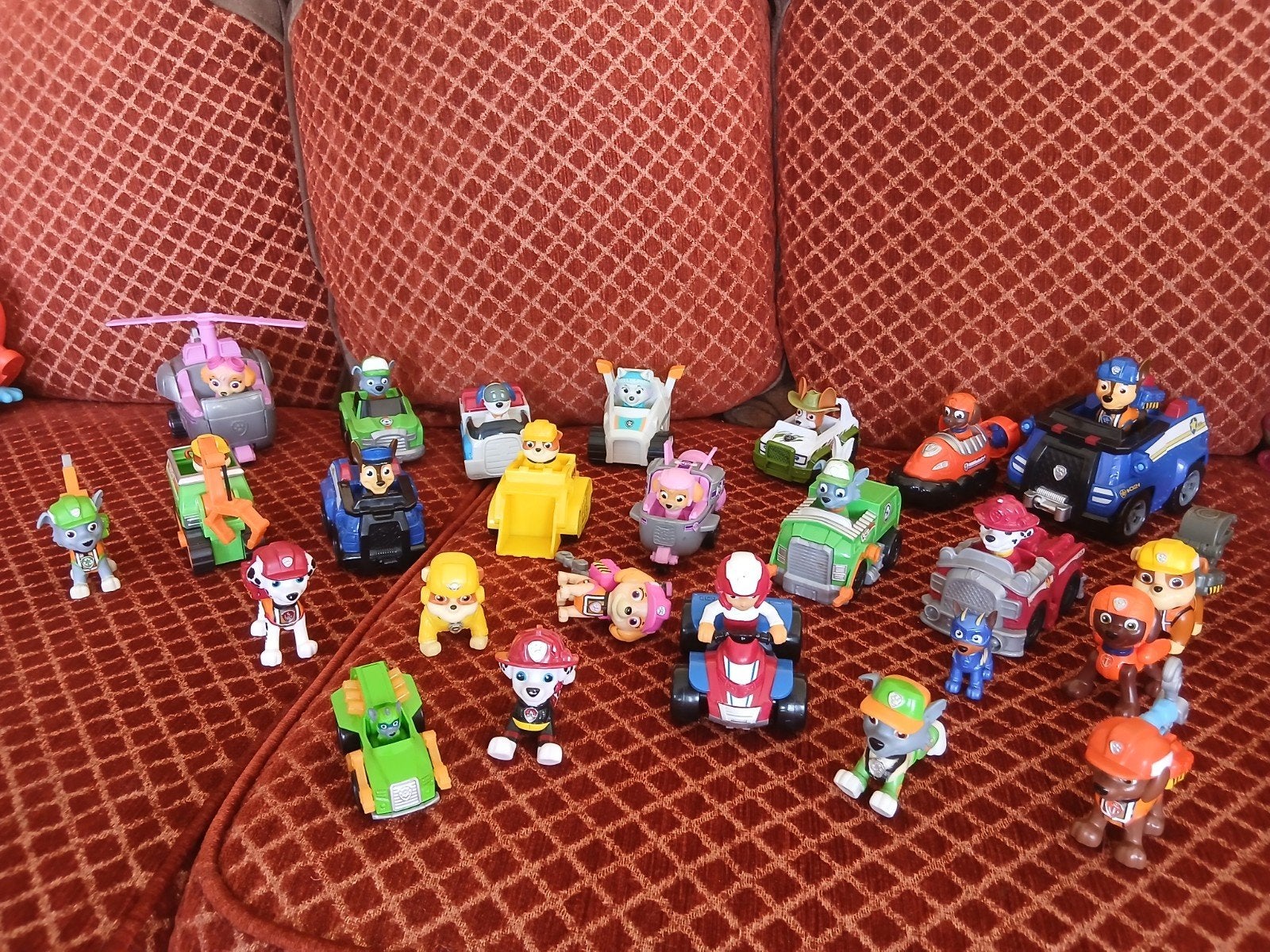 paw patrol auto's en losse poppetjes, Kinderen en Baby's, Speelgoed | Knuffels en Pluche, Ophalen of Verzenden, Overige typen