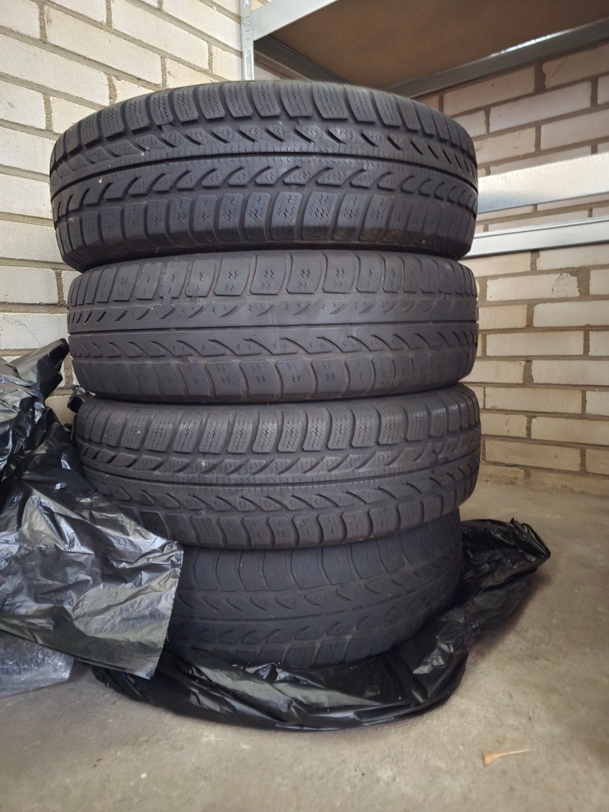 Set van 4 winterbanden op stalen velg - Icebear W440, Ophalen, 14 inch, Gebruikt, 175 mm