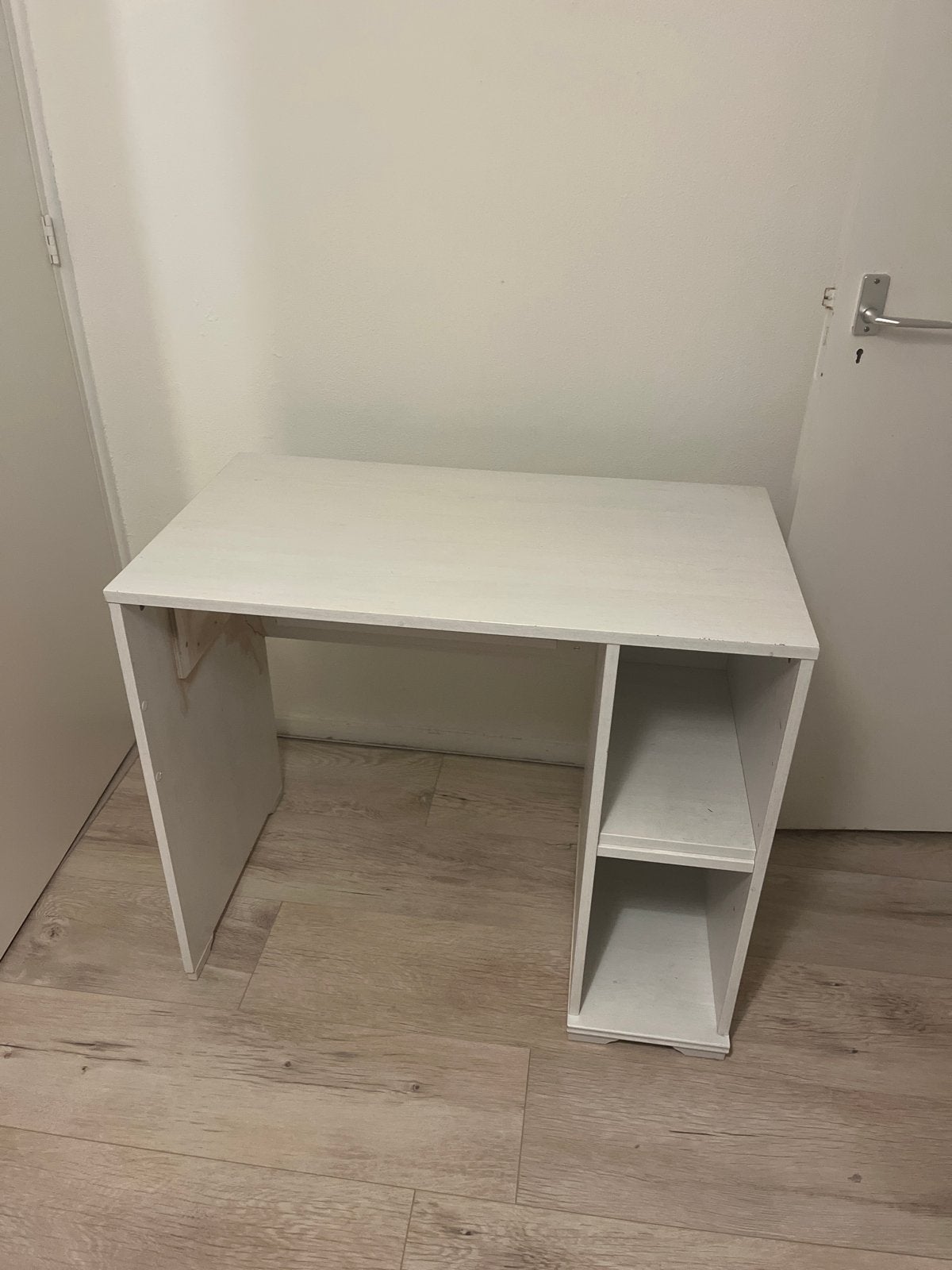 Bureau met opbergruimte - snel ophalen!!, Huis en Inrichting, Ophalen, Gebruikt, Spaanplaat of MDF, Wit