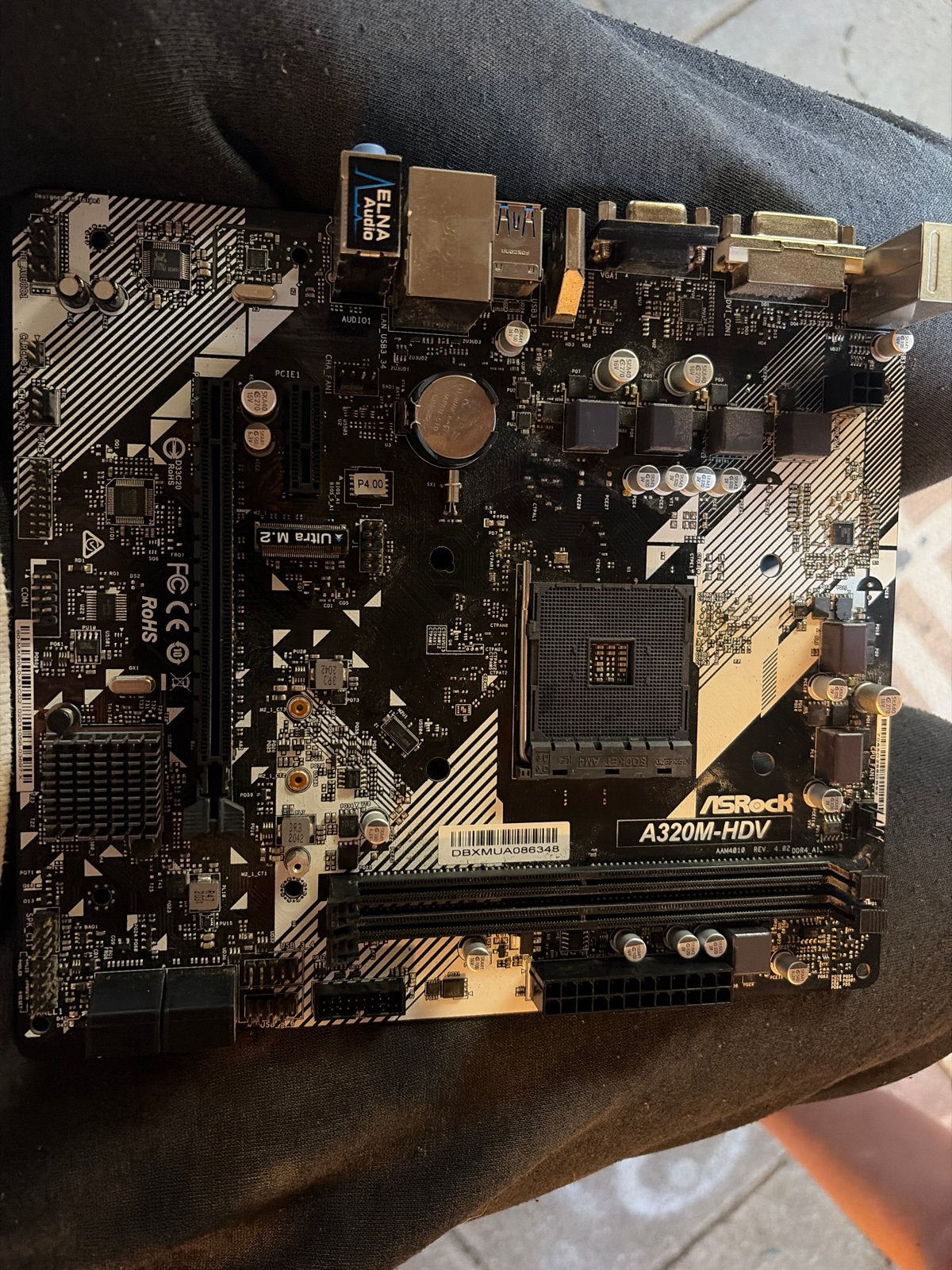 ASRock A320M-HDV Moederbord (AM4), Computers en Software, Verzenden, Gebruikt, AMD, DDR4