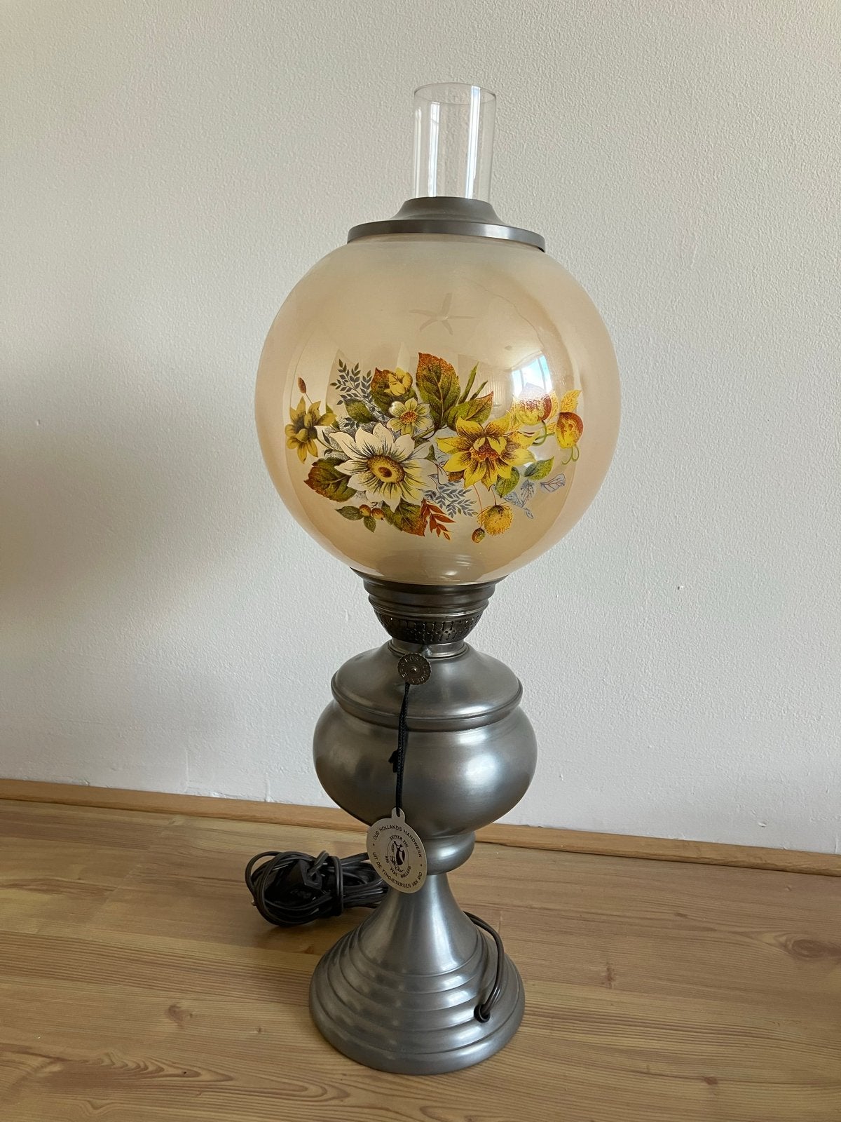 Oud Hollands Handwerk RIO-Tin Tafellamp met Bloemmotief, Ophalen