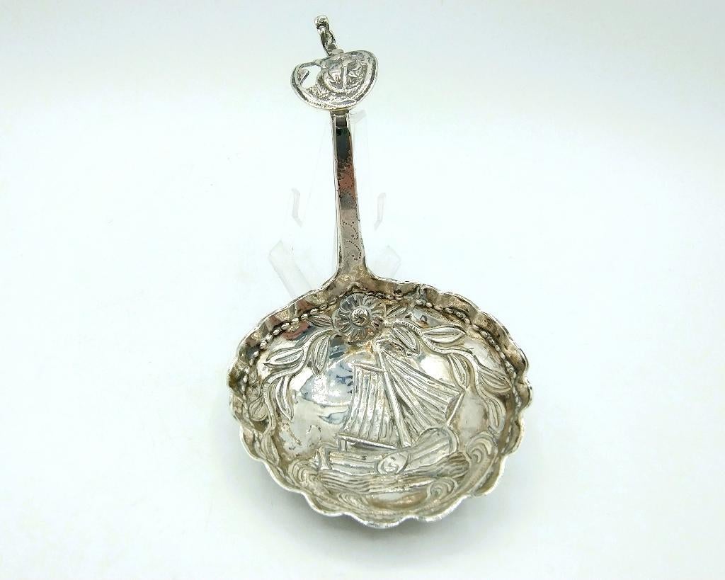 Zilveren roomlepel, H.W. Schut, Leeuwarden, 1809, Antiek en Kunst, Antiek | Goud en Zilver, Verzenden, Zilver