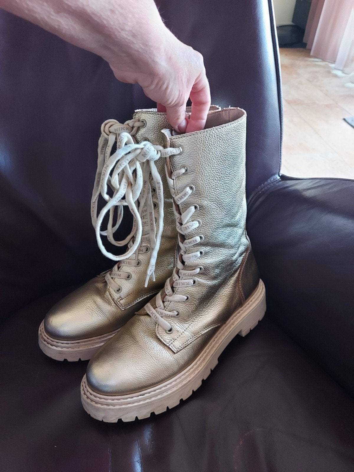 nikkie boots leer met rits goudkleur maat 39, Ophalen of Verzenden, Zo goed als nieuw, Overige kleuren