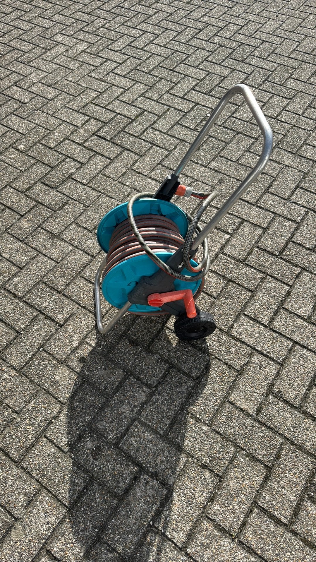 Tuinslang Gardena op verrijdbare haspel, Ophalen of Verzenden, Gebruikt, Tuinslanghaspel