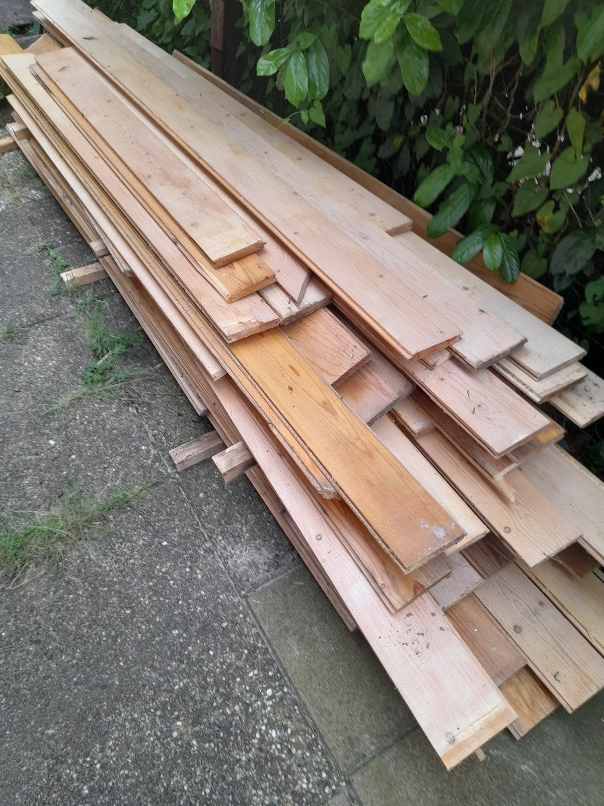 Gebruikte vloerdelen, messing en groef, Doe-het-zelf en Verbouw, Hout en Planken, Gebruikt, Minder dan 25 mm, Grenen, Ophalen of Verzenden