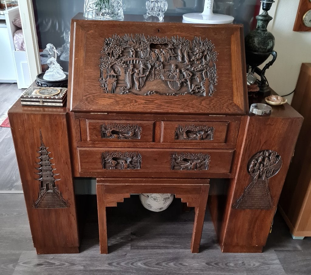 Schitterende Chinese handgesneden secretaire met bankje, Ophalen