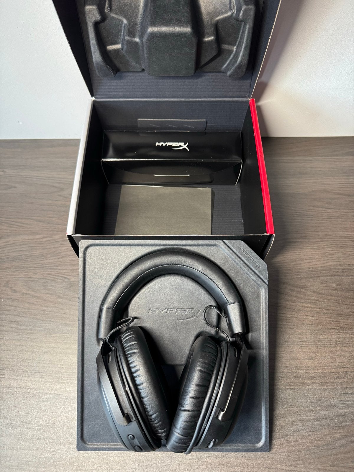 HyperX Cloud III Wireless, Ophalen, HyperX, Zo goed als nieuw, Over-ear