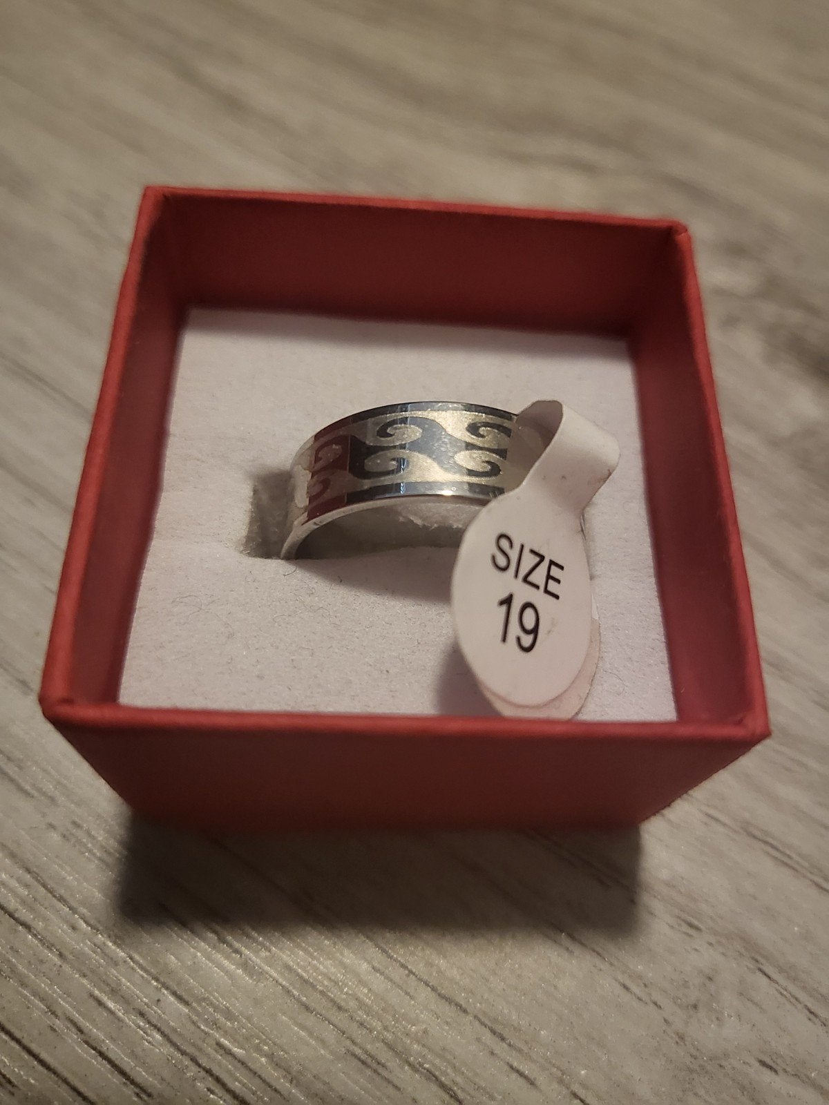 Nieuwe zilverkleurige ring, maat 19, IJzer of Staal, 19 tot 20, Nieuw, Ophalen of Verzenden