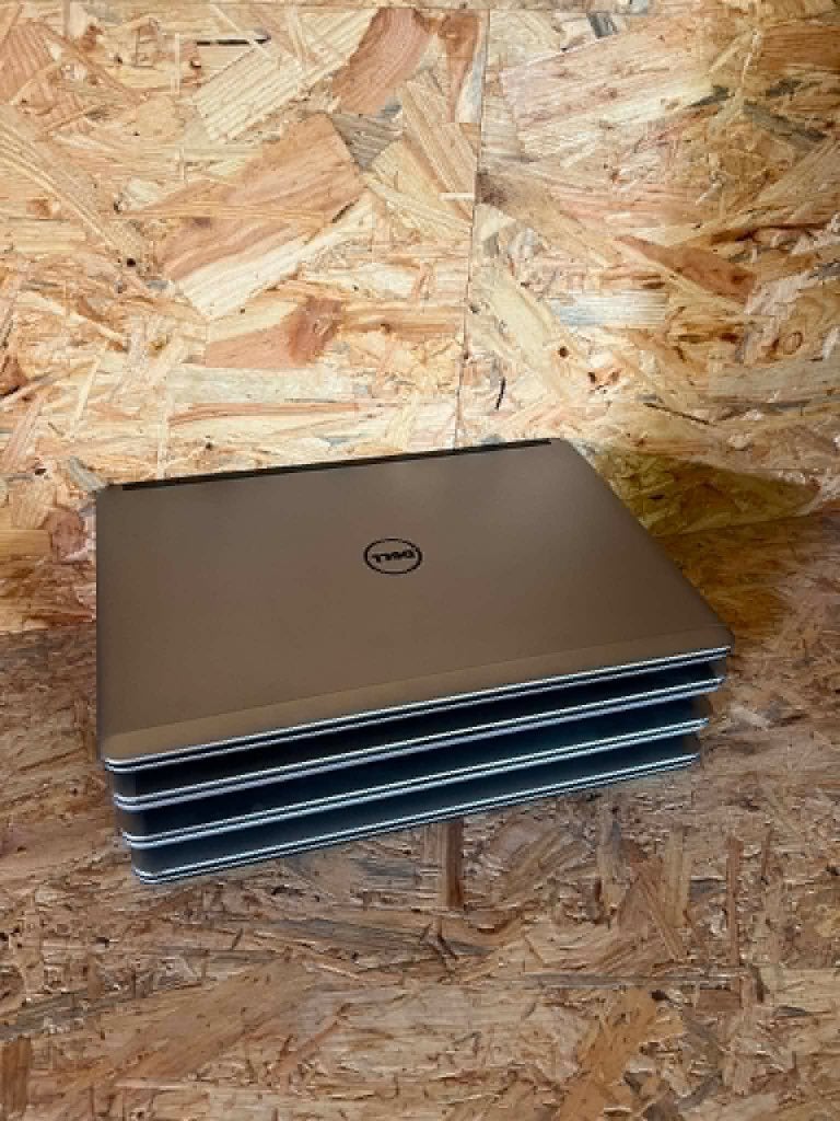 Partij van 4 Dell 13-inch laptops., Computers en Software, Windows Laptops, Gebruikt, Qwerty, 8 GB, 13 inch