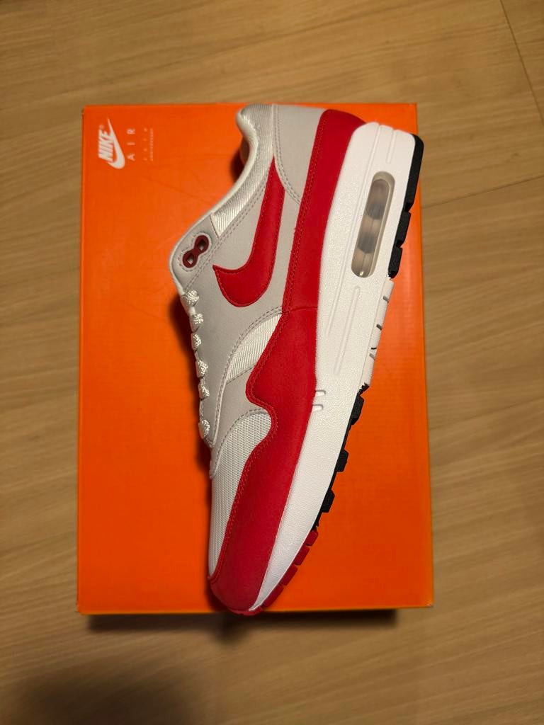 Nike Air Max 1 Anniversary Red Maat 43, Ophalen, Nieuw, Overige kleuren, Sneakers of Gympen