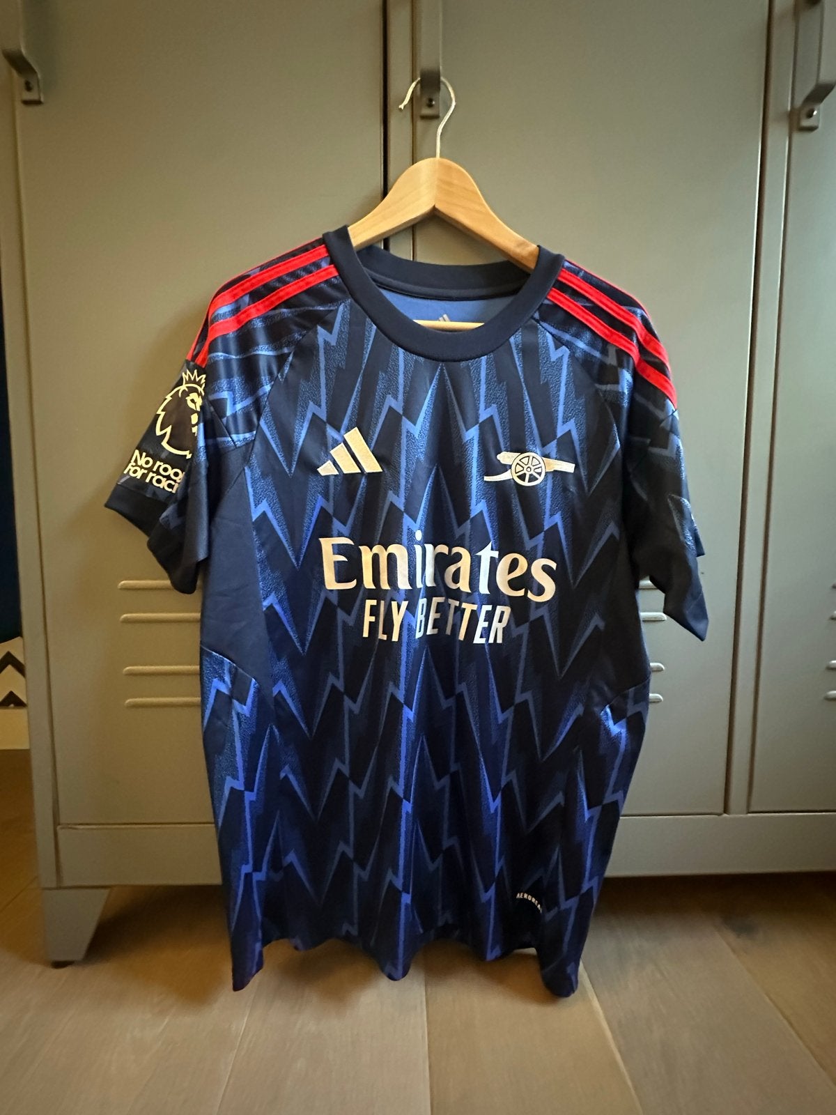Mooi Arsenal uitshirt 2023/2024 J. Timber #12 - Maat M, Kleding | Heren, Sportkleding, Zo goed als nieuw, Voetbal, Verzenden, Maat 48/50 (M)