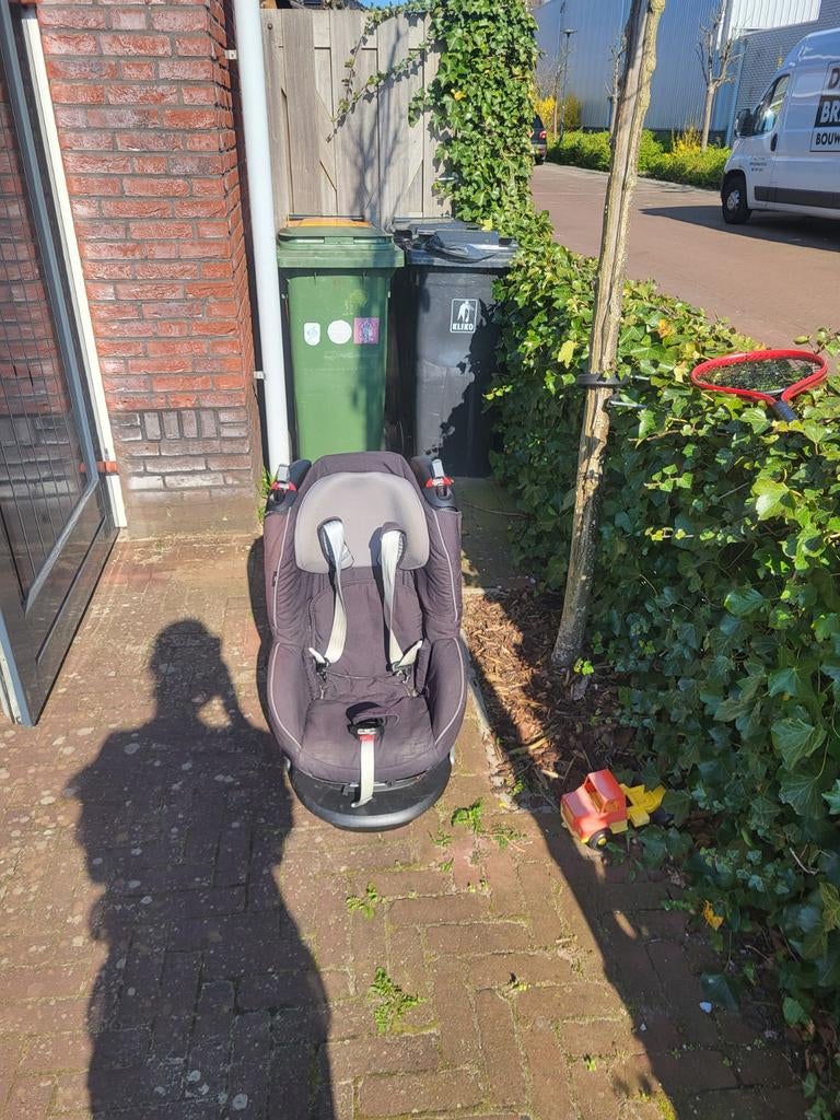 Autostoel maxicosi 9-18 kg, Ophalen