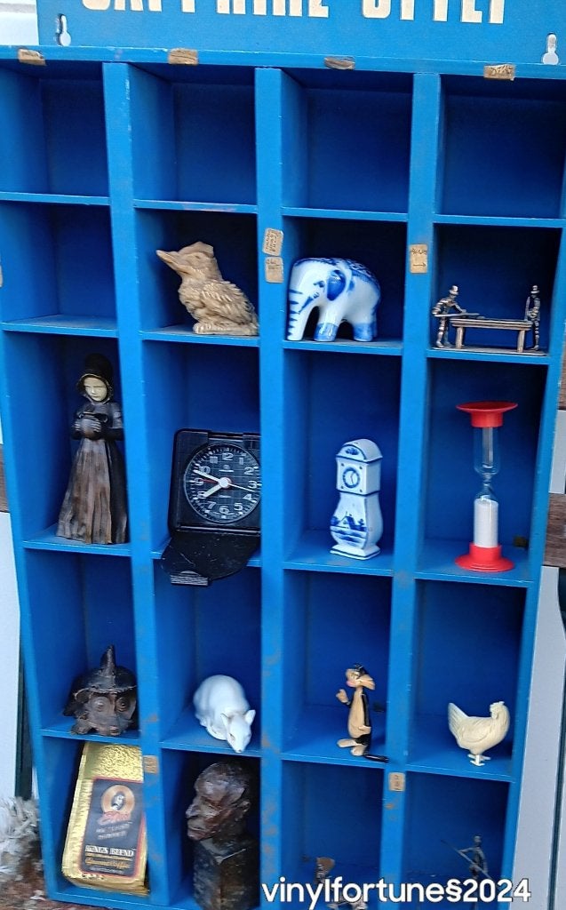 Houten vitrine hangkastje uit de jaren '50-'60 winkeletalage, Ophalen of Verzenden