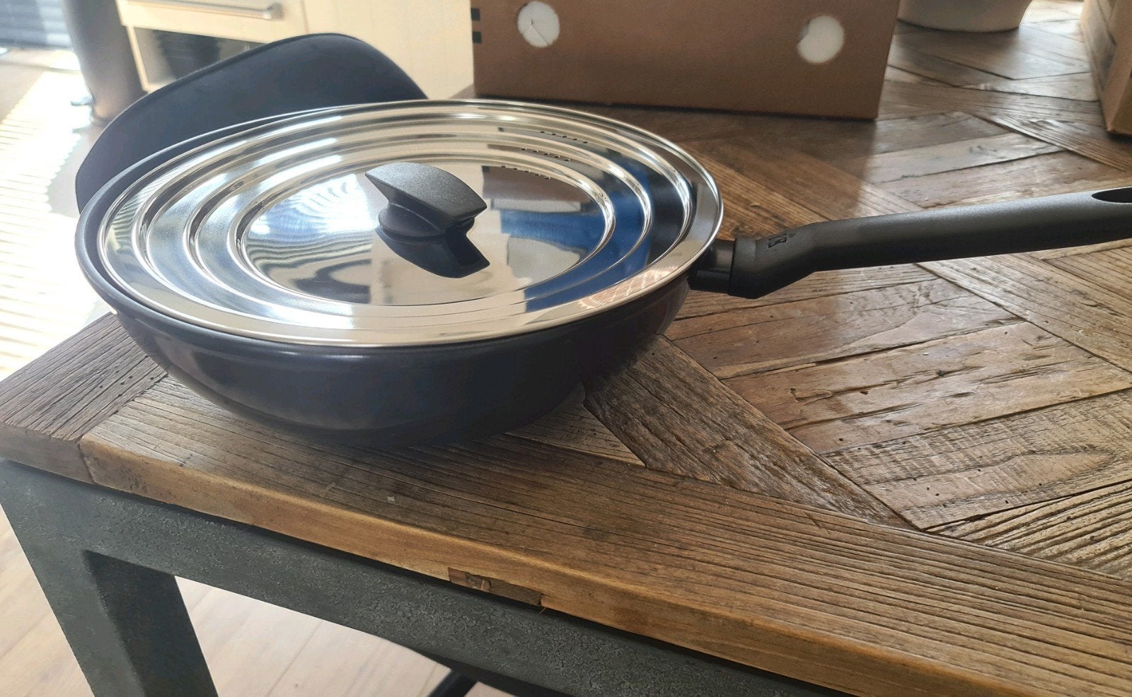 BK  Koekenpan met deksel - 32cm  nieuw, Ophalen of Verzenden, Zo goed als nieuw, WMF, Met deksel