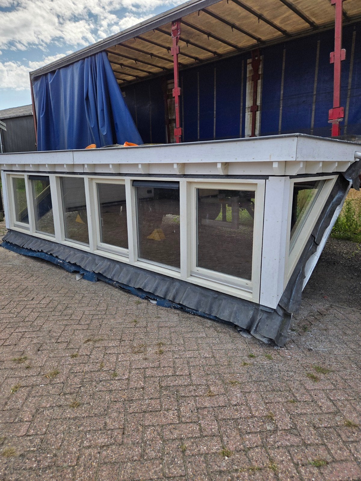 Mooie dakkapel 5.5 meter breed met geïsoleerd glas, Gebruikt, Dubbelglas, Dakraam, 160 cm of meer