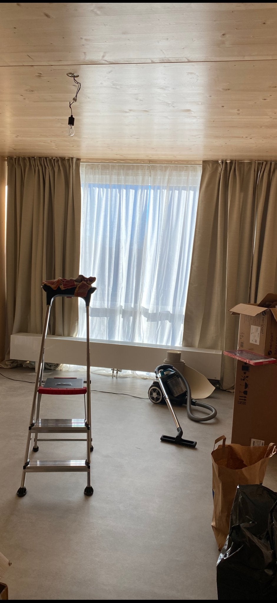 Beige gordijnen en vitrage met rails, Huis en Inrichting, Ophalen, Inclusief montageonderdelen, Beige, Zo goed als nieuw