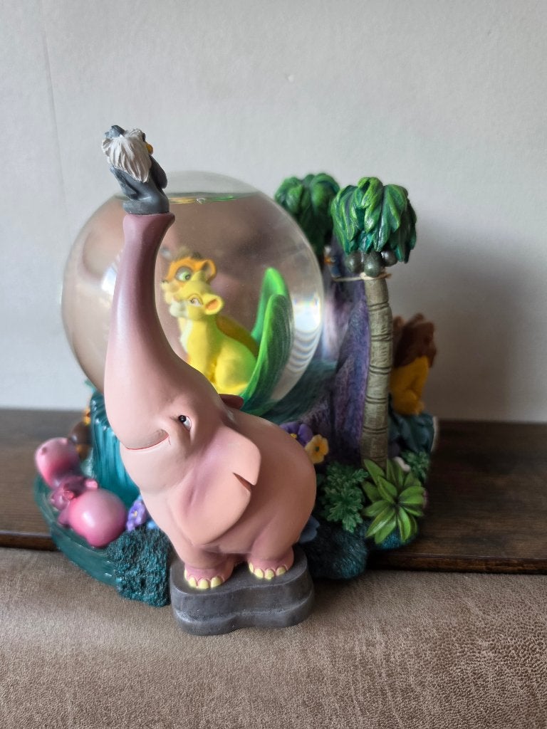 Snowglobe leeuwenkoning 2, Verzamelen, Ophalen, Leeuwenkoning of Jungle Boek, Zo goed als nieuw, Beeldje of Figuurtje
