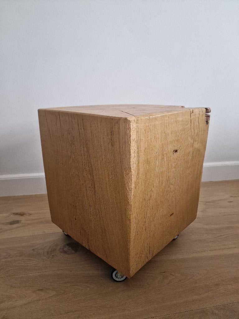 Bijzettafel houten eiken blok op wielen, Huis en Inrichting, Ophalen, Minder dan 45 cm, Minder dan 55 cm, Gebruikt