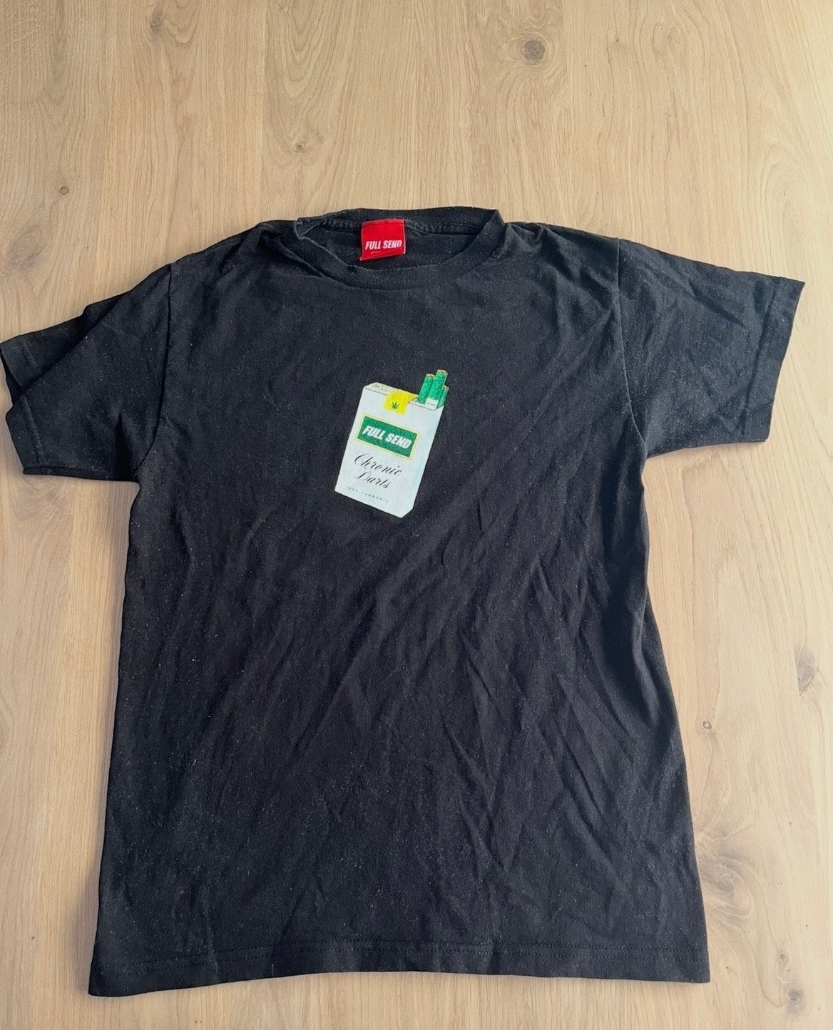 Full Send Chronic Darts T-shirt Zwart Maat S, Ophalen of Verzenden, Gedragen, Maat 46 (S) of kleiner, Zwart