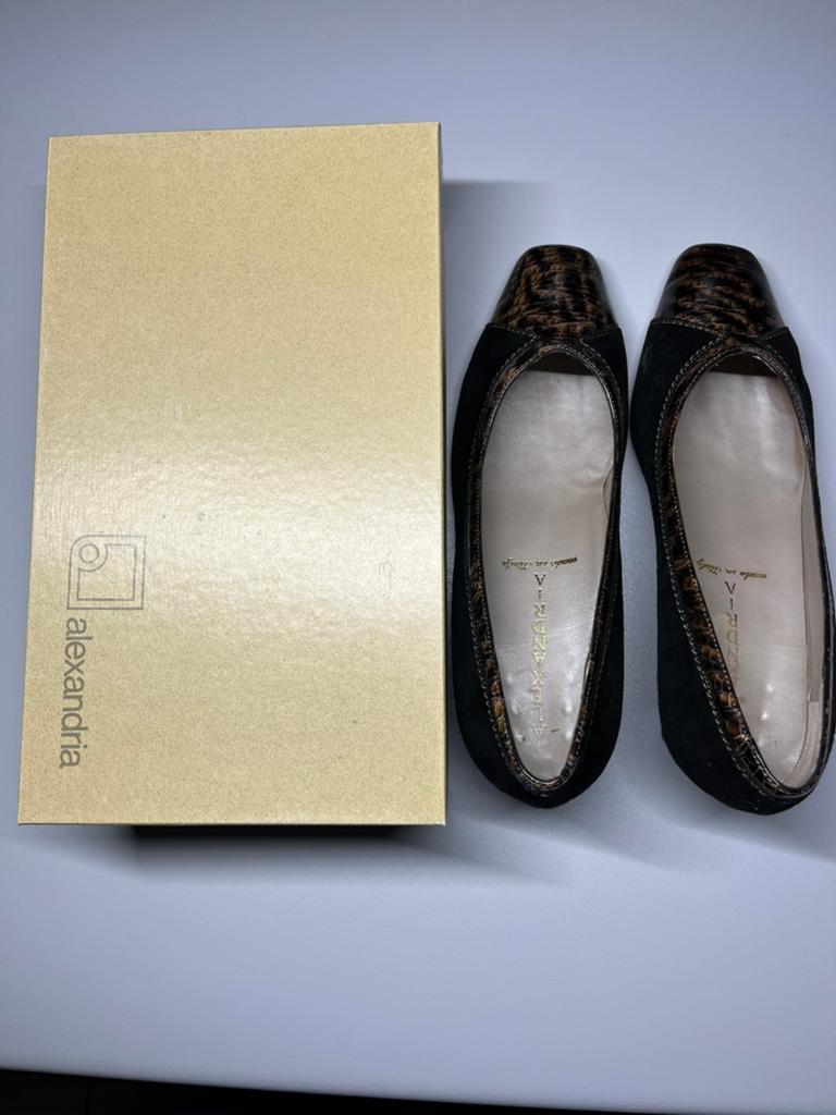 Damesschoenen maat 5 Alexandria, Kleding | Dames, Schoenen, Ophalen of Verzenden, Zo goed als nieuw, Schoenen met lage hakken
