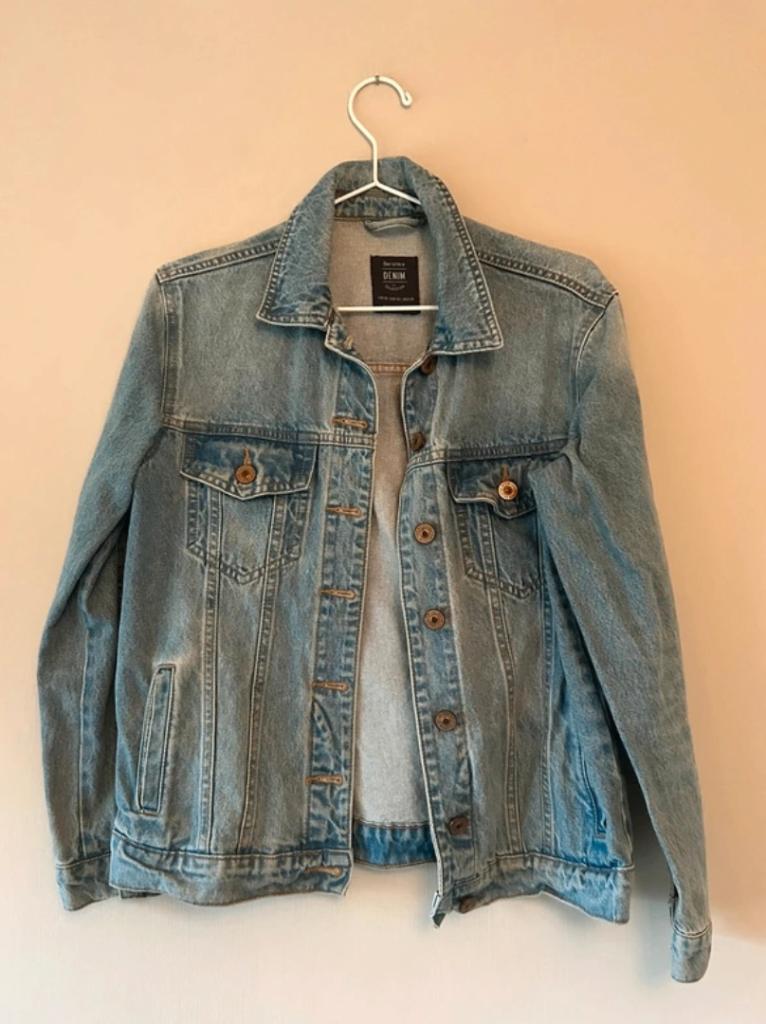 Spijkerjas denim maat XS / 34, Blauw, Zo goed als nieuw, Maat 34 (XS) of kleiner, Bershka