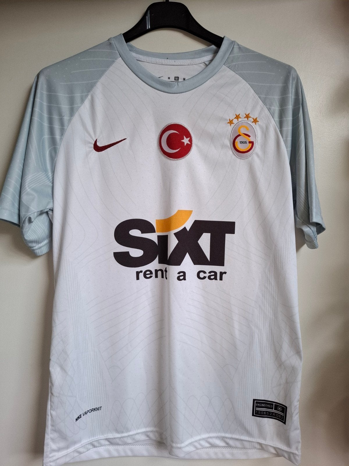 Galatasaray voetbalshirt maat M, Verzamelen, Ophalen of Verzenden, Zo goed als nieuw, Buitenlandse clubs, Shirt