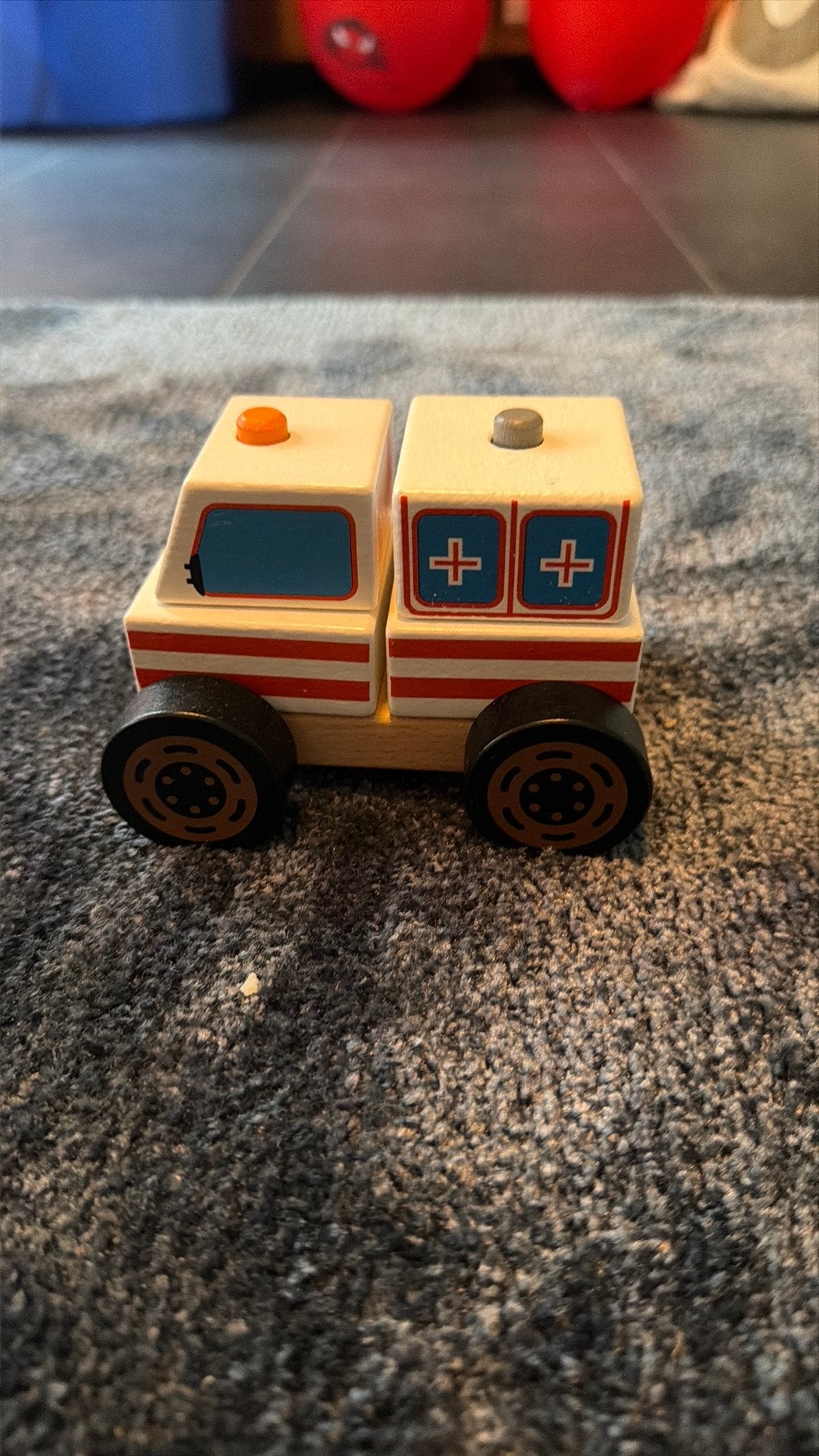 Houten ambulance, Ophalen, Zo goed als nieuw